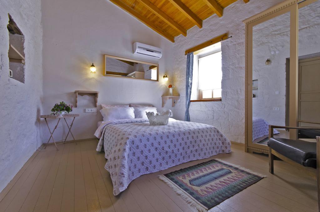 Lilyum Alacati - Tas Ev Exterior photo